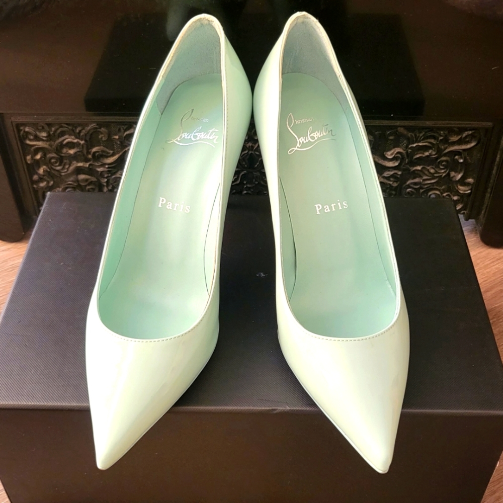 AUTHENTIC Christian Louboutin Kate Pumps